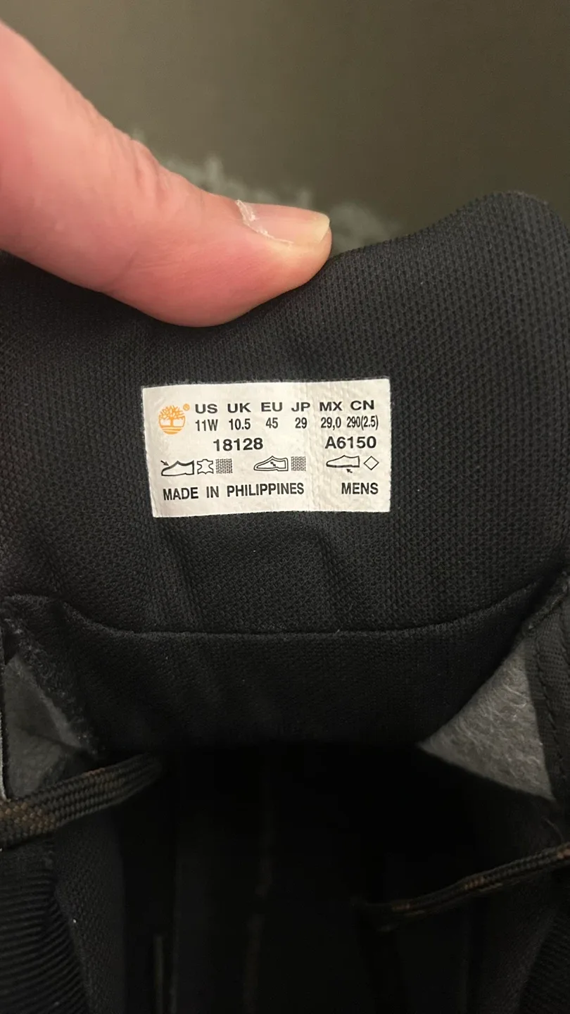 Timberland size 11 winter boots image indicator(4)