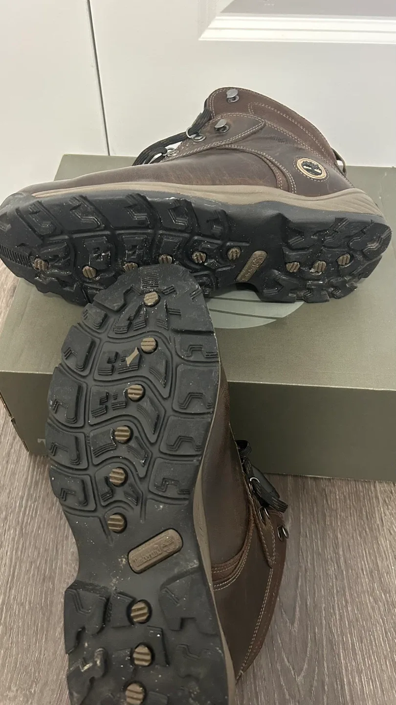 Timberland size 11 winter boots image indicator(2)