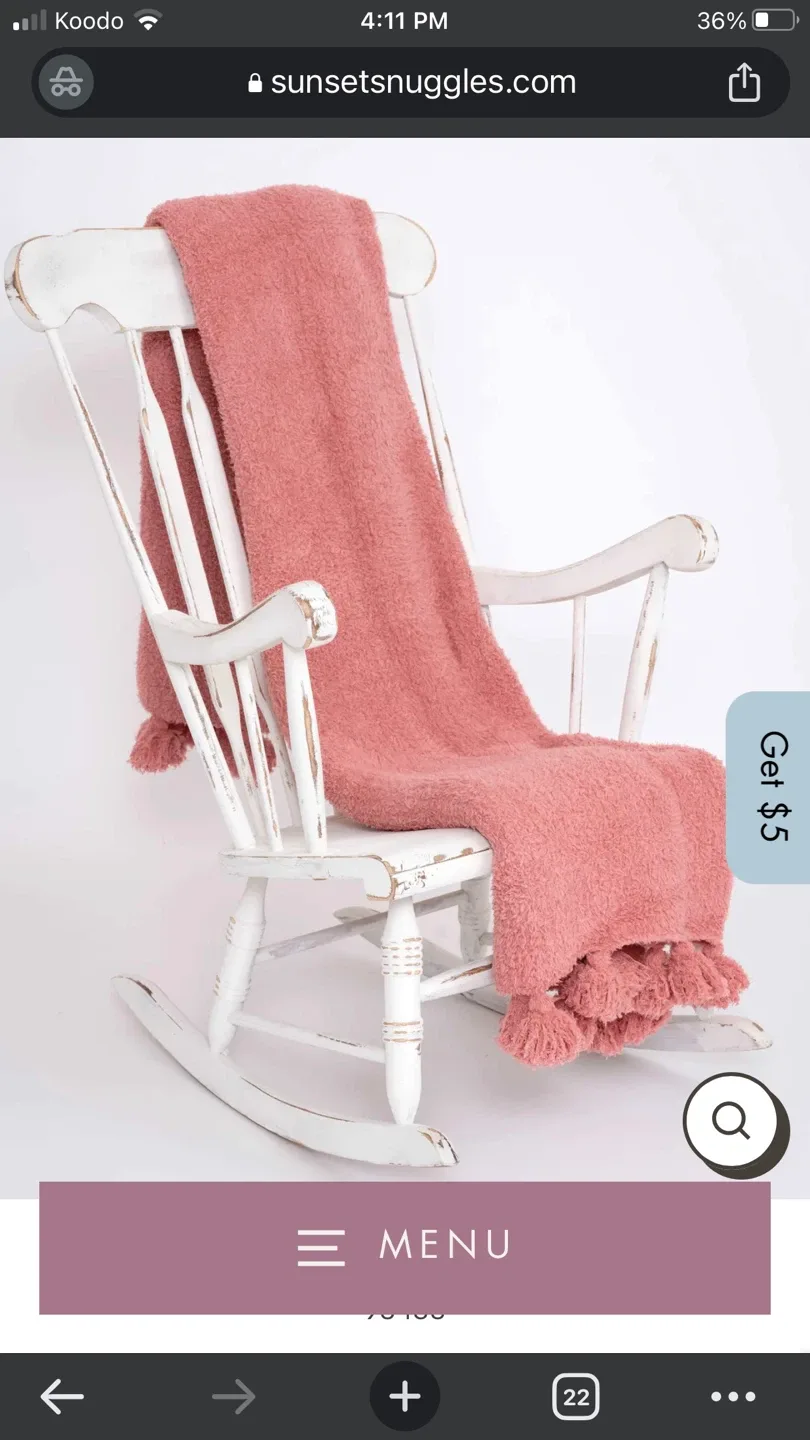 Sunset Snuggles Dusty Rose Tassel Throw Blanket image indicator(3)