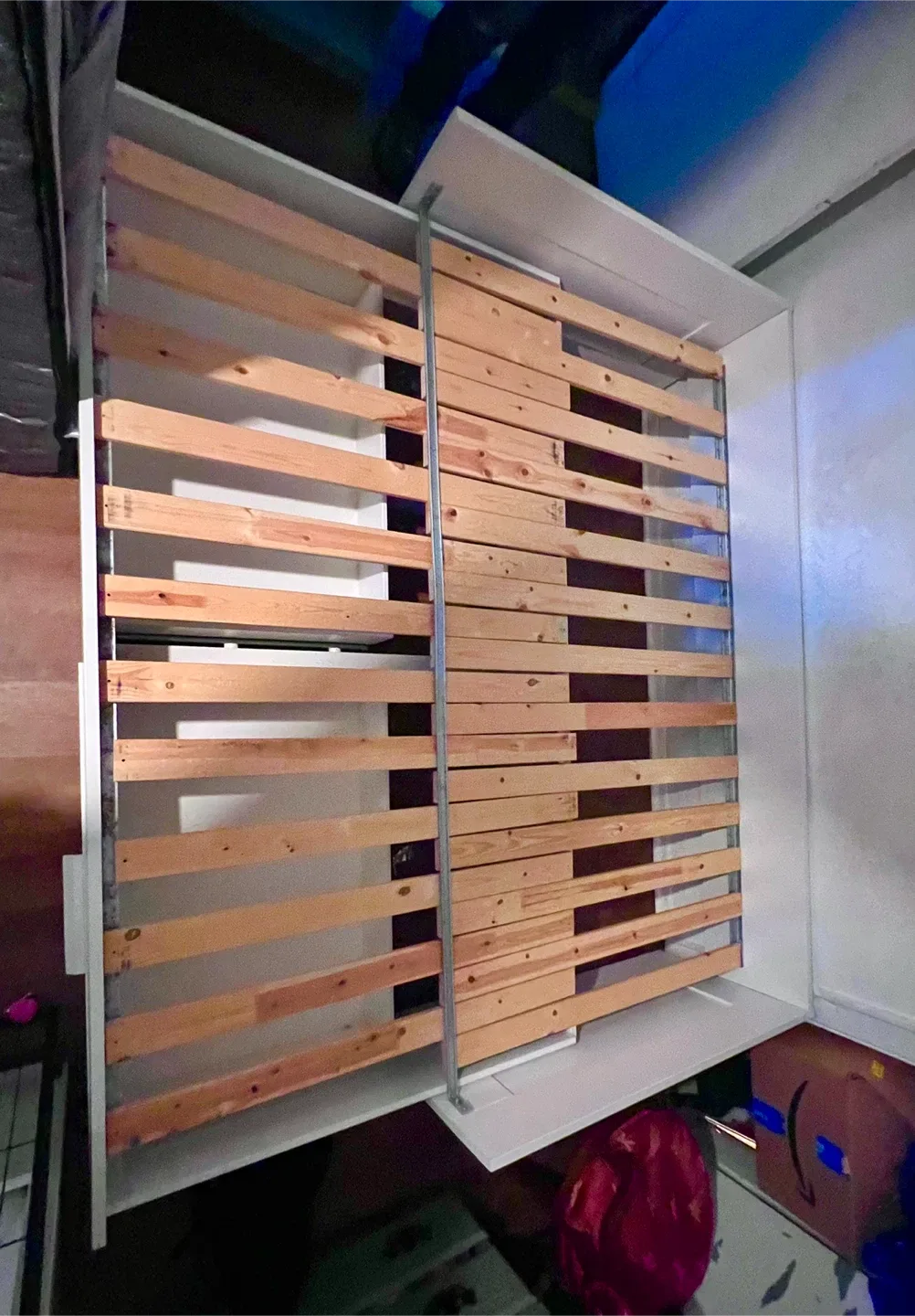 Daybed/ twin bed Frame w 2 drawers. Cama con 2 cajones image indicator(3)