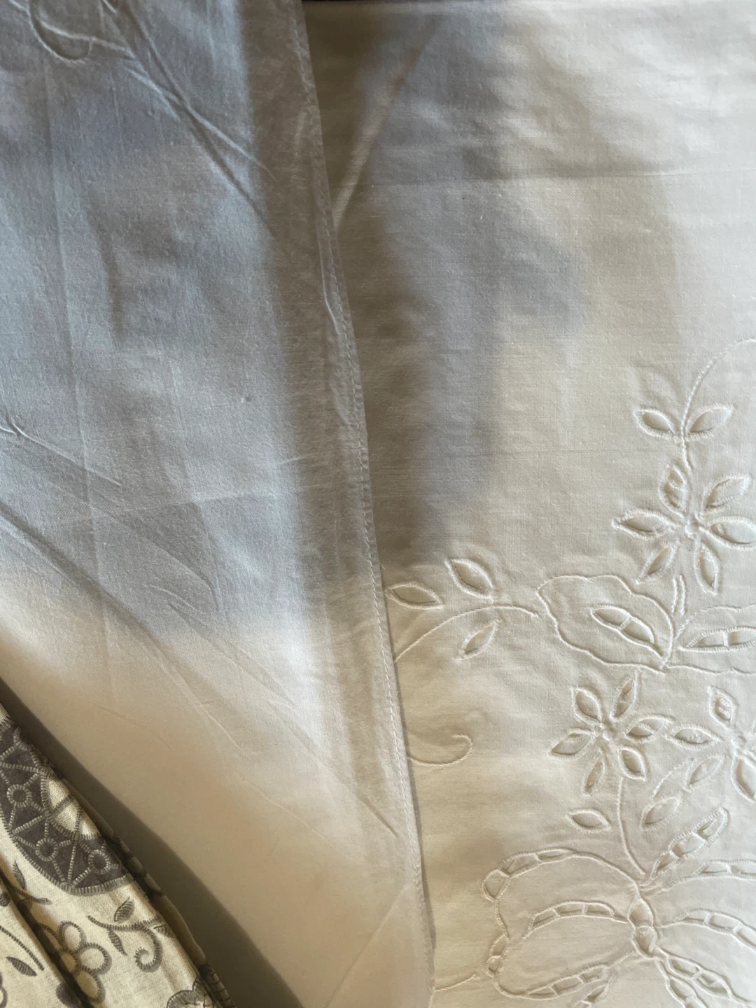 Vintage Floral Pattern Tablecloth Set - photo 2