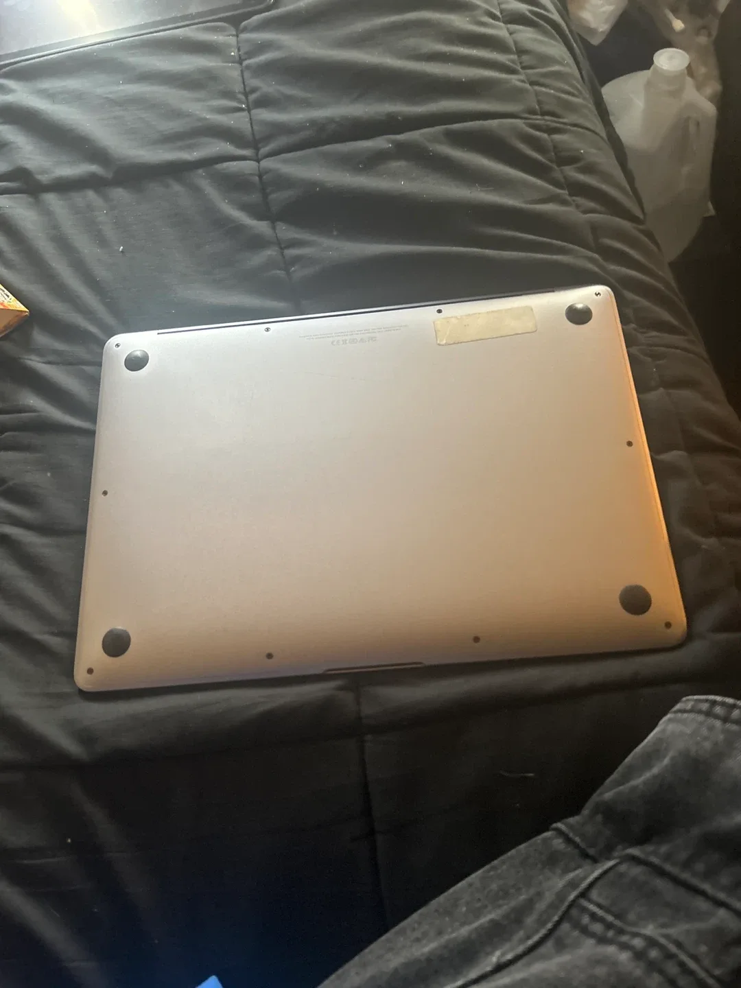 MacBook Air 13.3 inch image indicator(3)