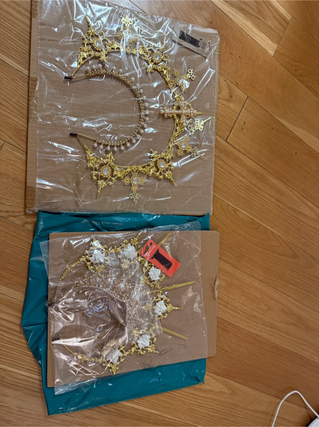 Beautiful Gold Headpieces - New