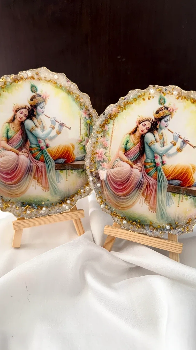 Radha krishna frame in Resin