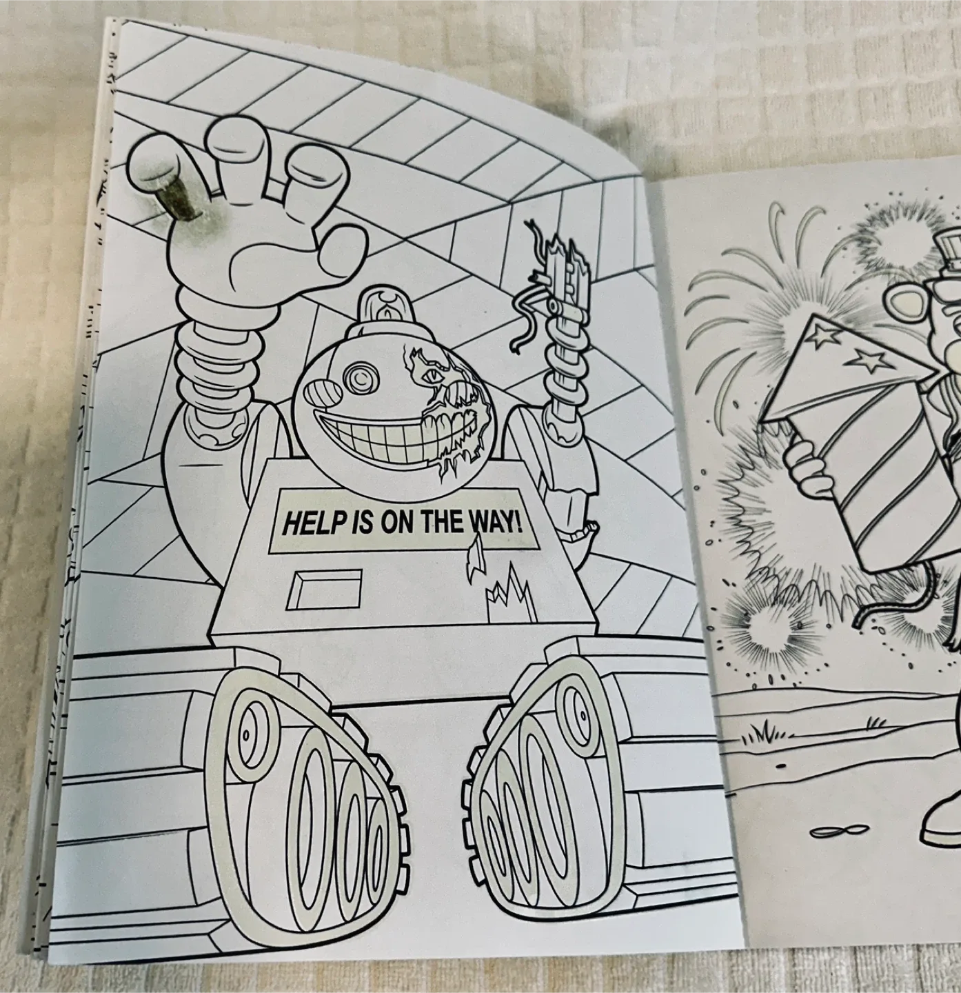Five Nights at Freddy’s Glow-in-the-Dark Colouring Book… image indicator(4)
