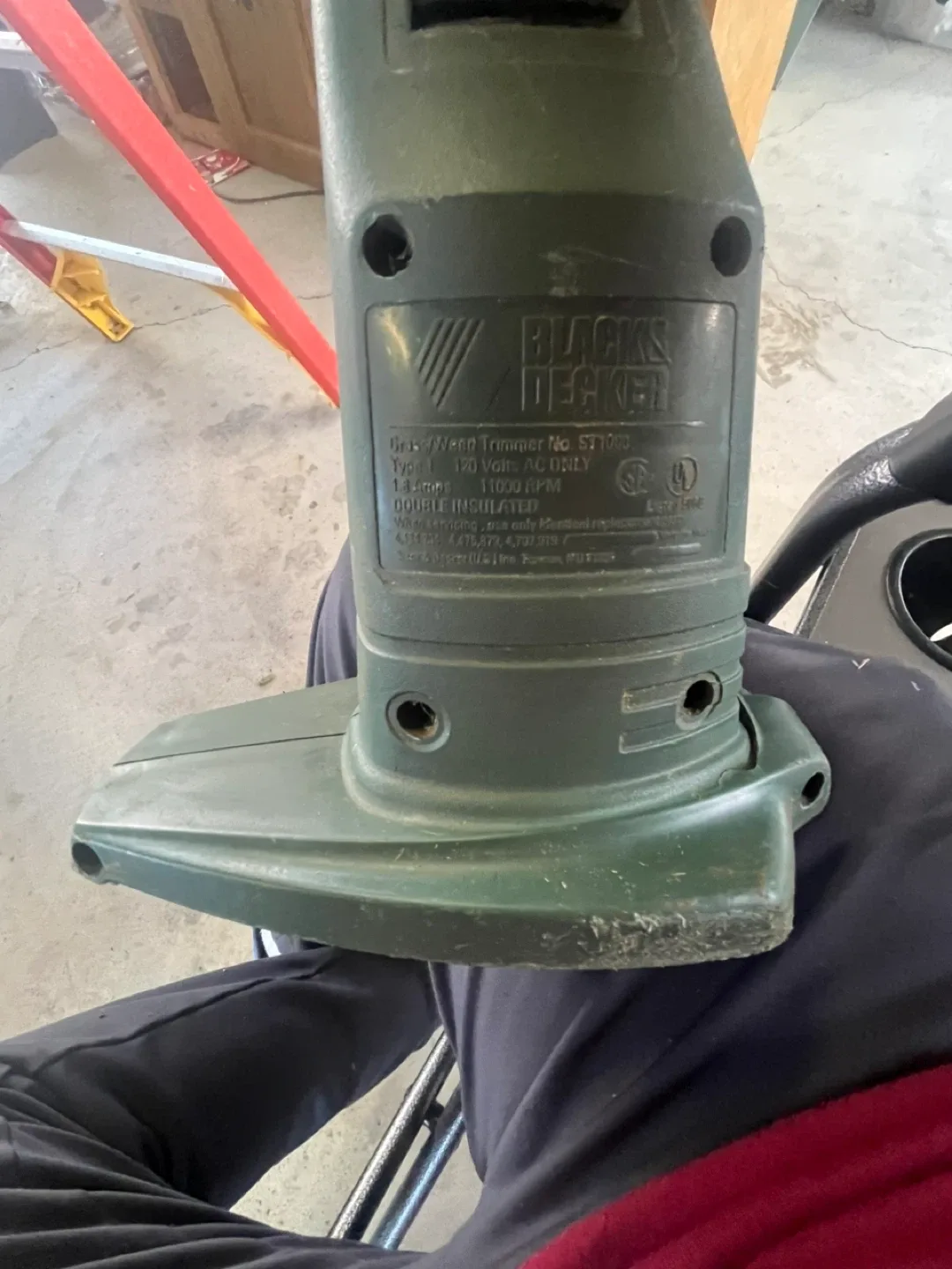 Black & Decker ST1000 Grass/Weed Trimmer image indicator(3)