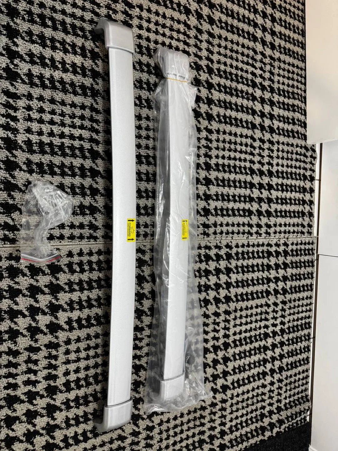 🚙 YHTAUTO Roof Rack Cross Bars 🚙 image indicator(2)