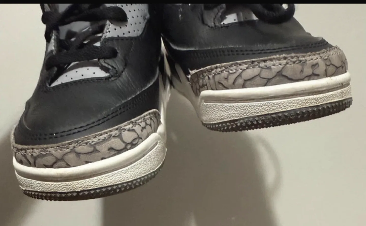 Nike Air Jordan 3 Retro Black/Cement Toddler Size 10 image indicator(5)