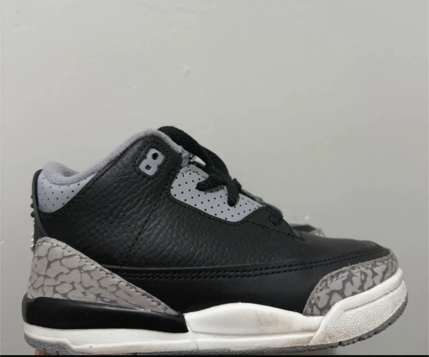Nike Air Jordan 3 Retro Black/Cement Toddler Size 10 image indicator(4)