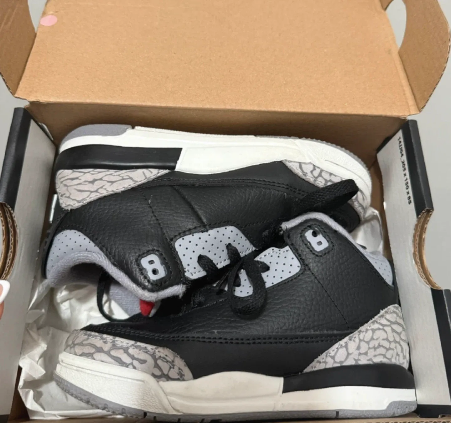 Nike Air Jordan 3 Retro Black/Cement Toddler Size 10 image indicator(8)