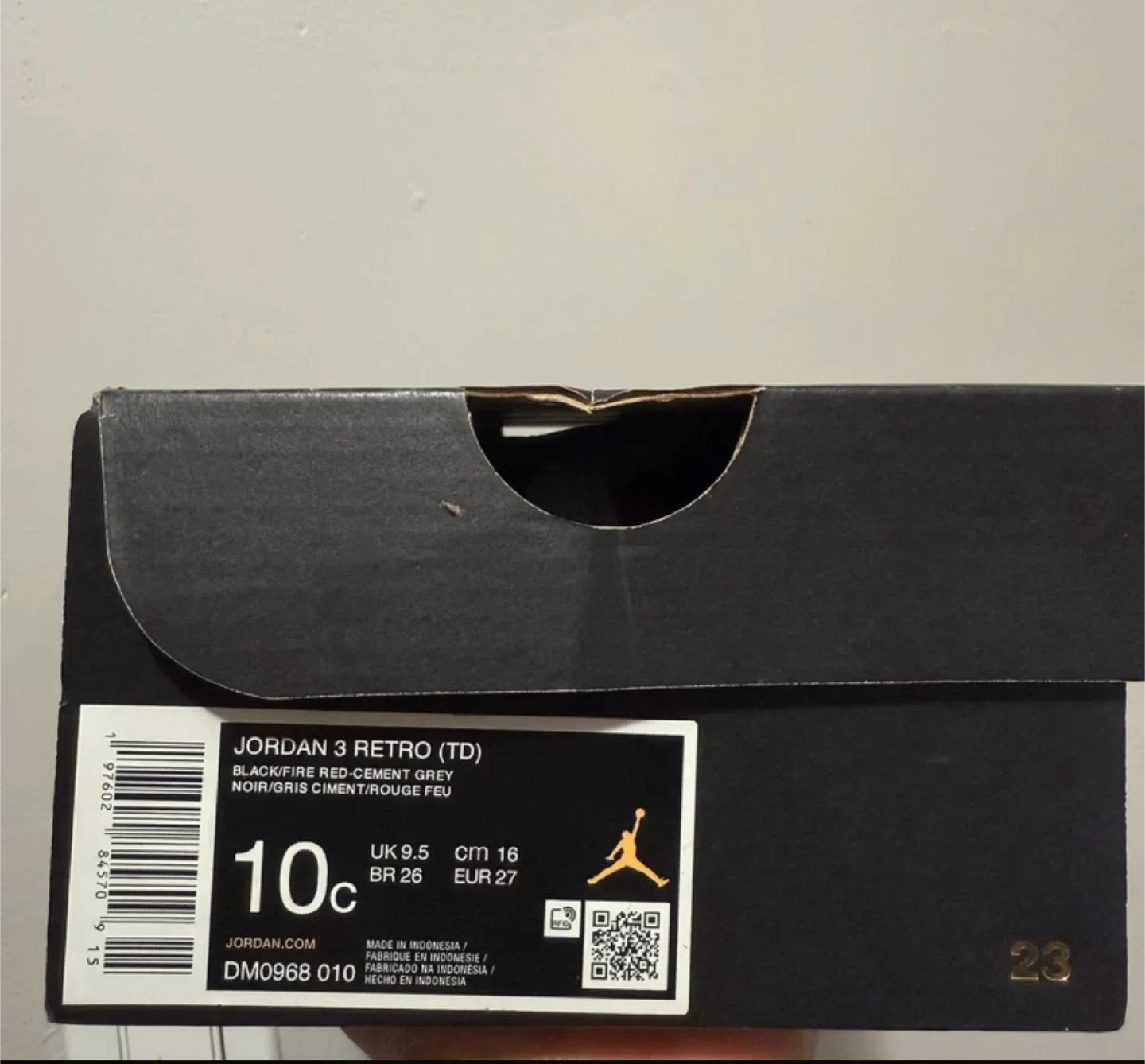 Nike Air Jordan 3 Retro Black/Cement Toddler Size 10 image indicator(9)