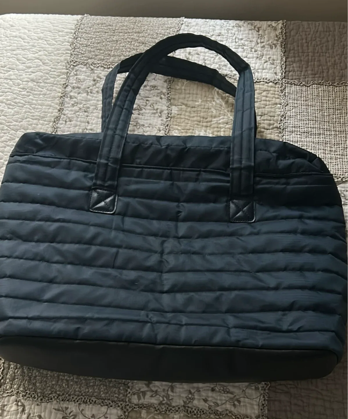 Fila Navy Duffle Bag (Listing till DEC 20) image indicator(2)