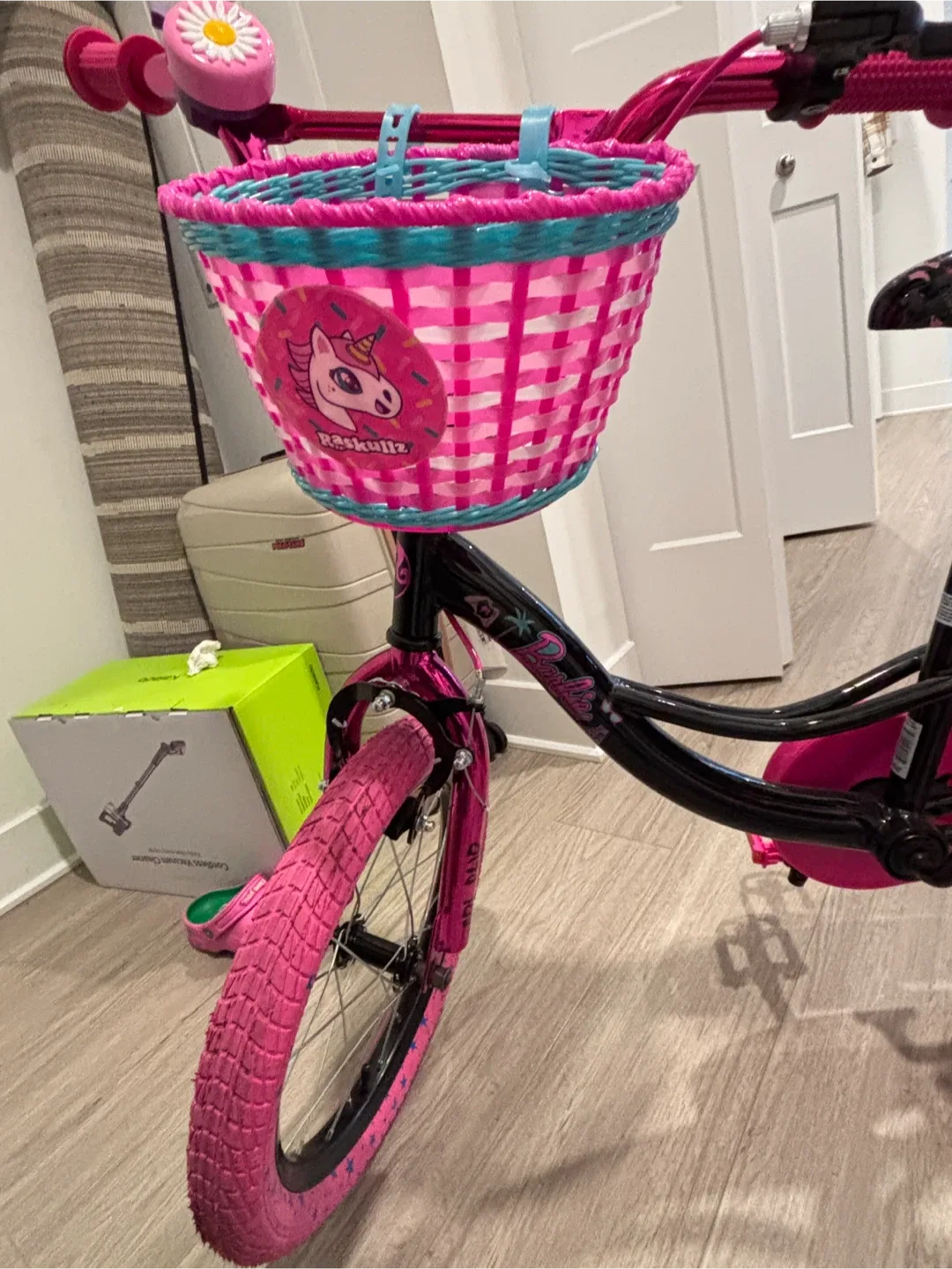 Barbie Raskullz 12-inch Kids Bike - Pink image indicator(2)