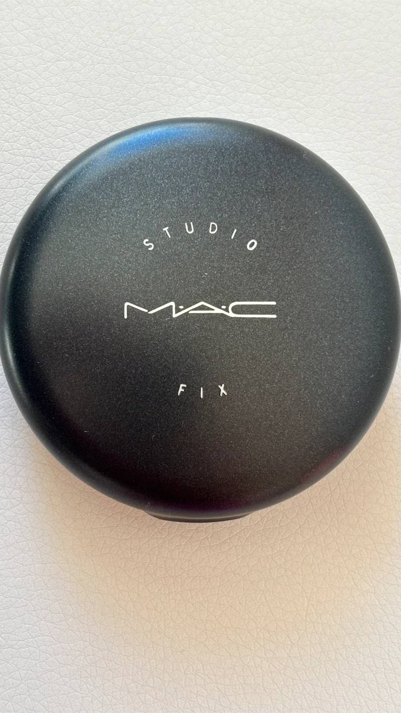 MAC Studio Fix Powder Plus Foundation NW25 image indicator(2)