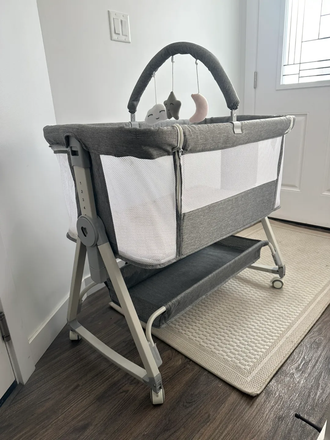 Brand New 3-in-1 Baby Bassinet – Adjustable & Portable (Grey) image indicator(4)