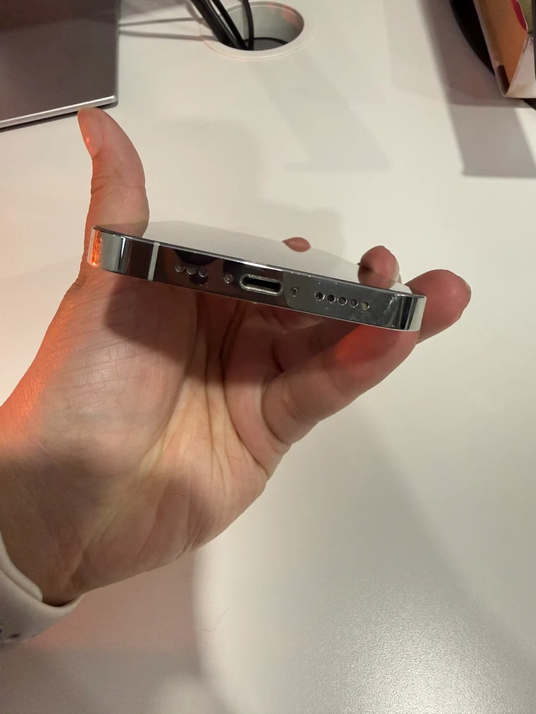 iPhone 13 Pro 128 GB/15 Pro Max 256GB- Excellent Condition image indicator(4)