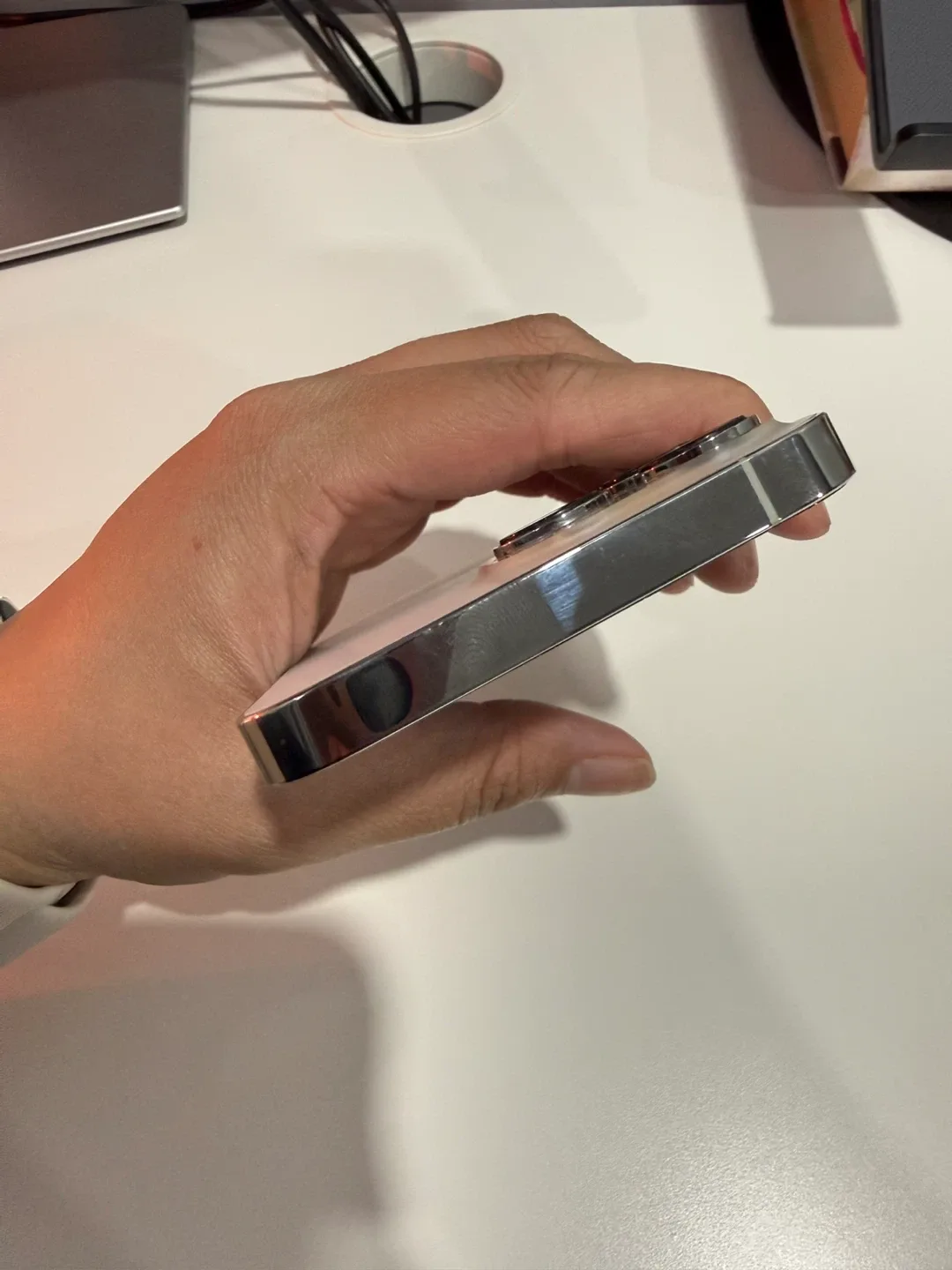 iPhone 13 Pro 128 GB/15 Pro Max 256GB- Excellent Condition image indicator(3)