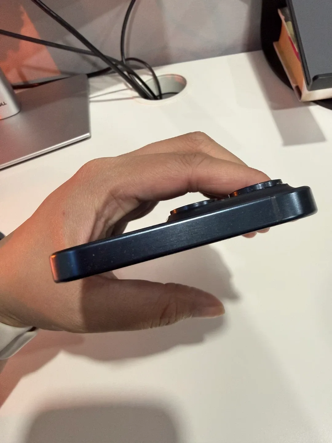 iPhone 13 Pro 128 GB/15 Pro Max 256GB- Excellent Condition image indicator(9)