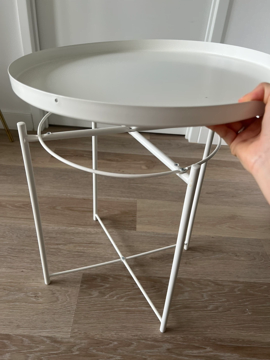 White side table - photo 2