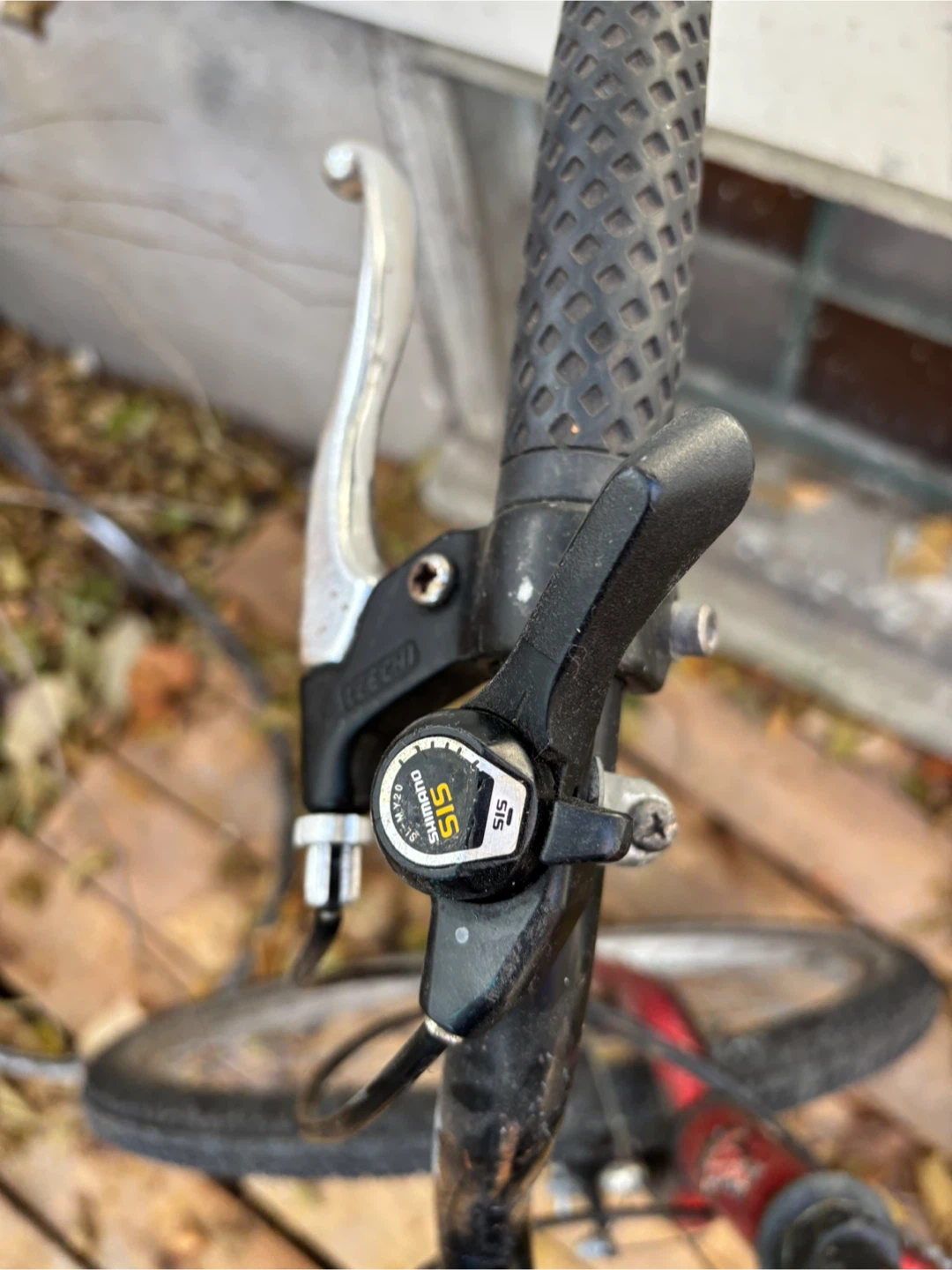 Raleigh Ambush Mountain Bike - photo 4