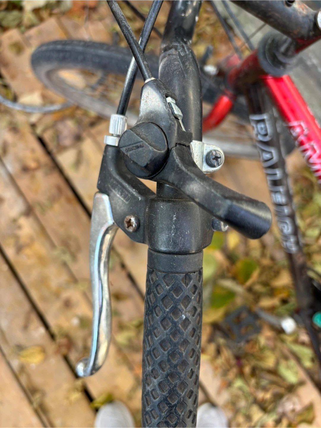 Raleigh Ambush Mountain Bike - photo 5
