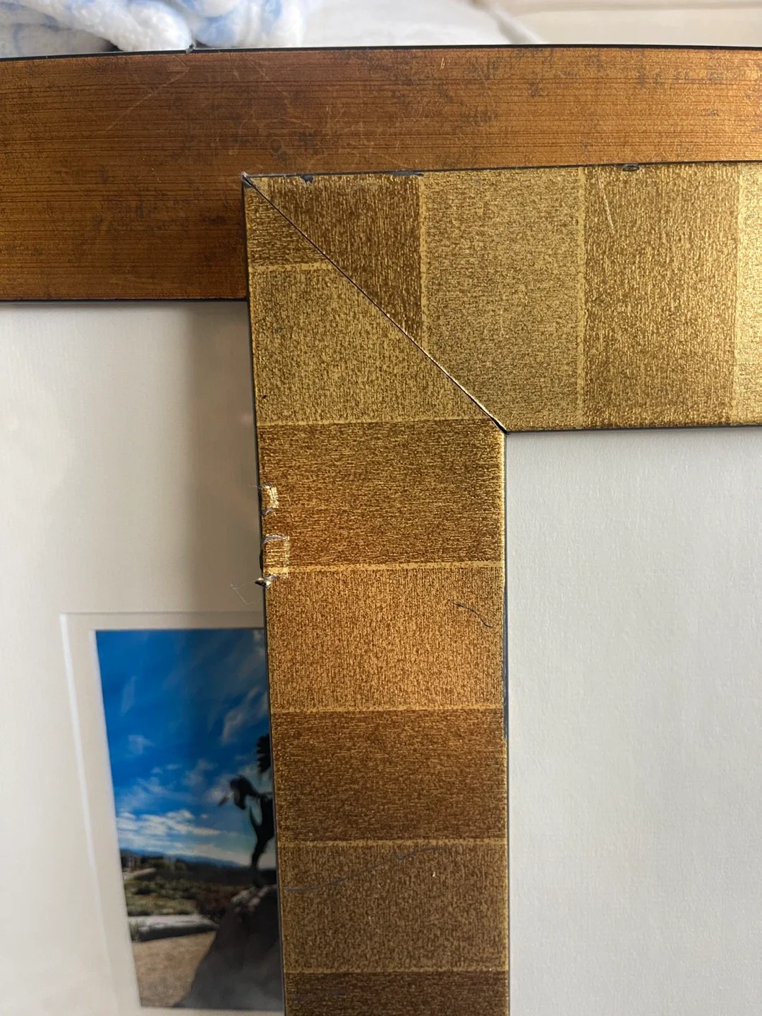 Set of 4 Wooden Picture Frames with glass image indicator(2)