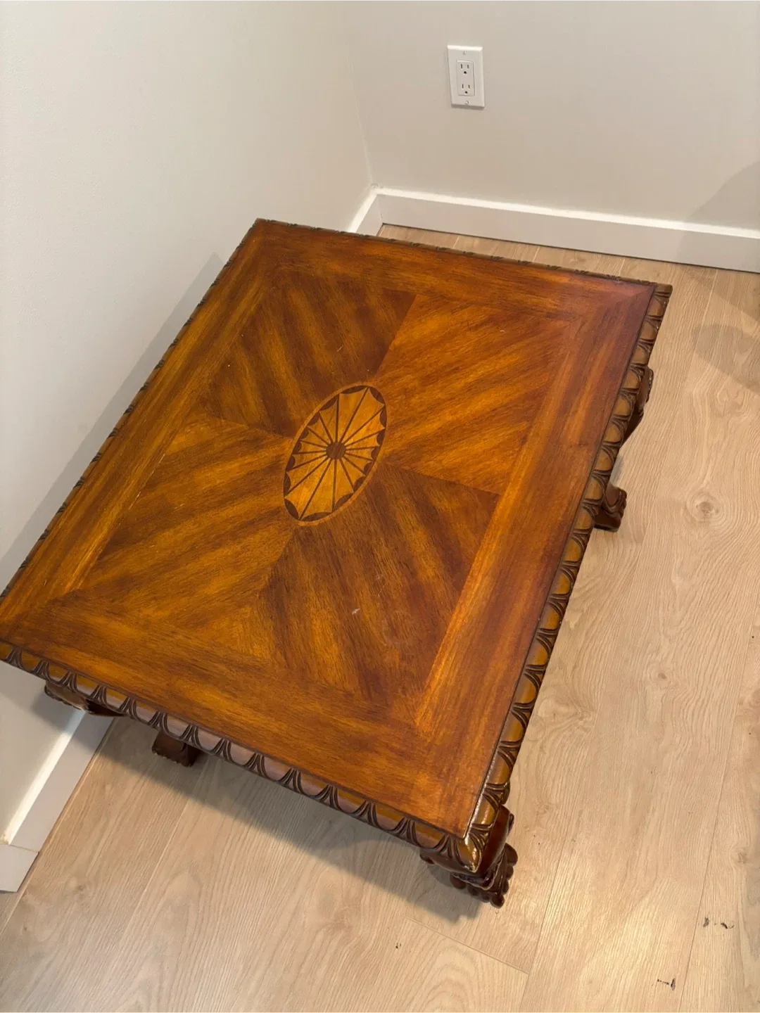 Vintage Style Wooden Coffee Table image indicator(2)