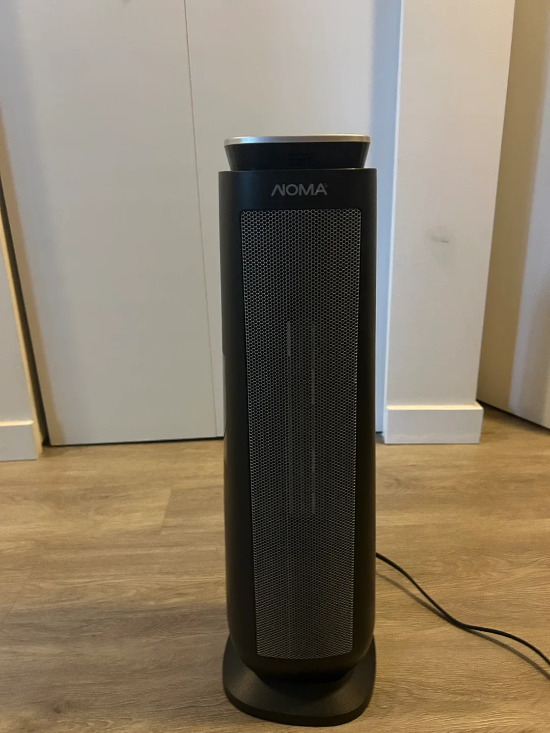 NOMA Tower Heater - Black
