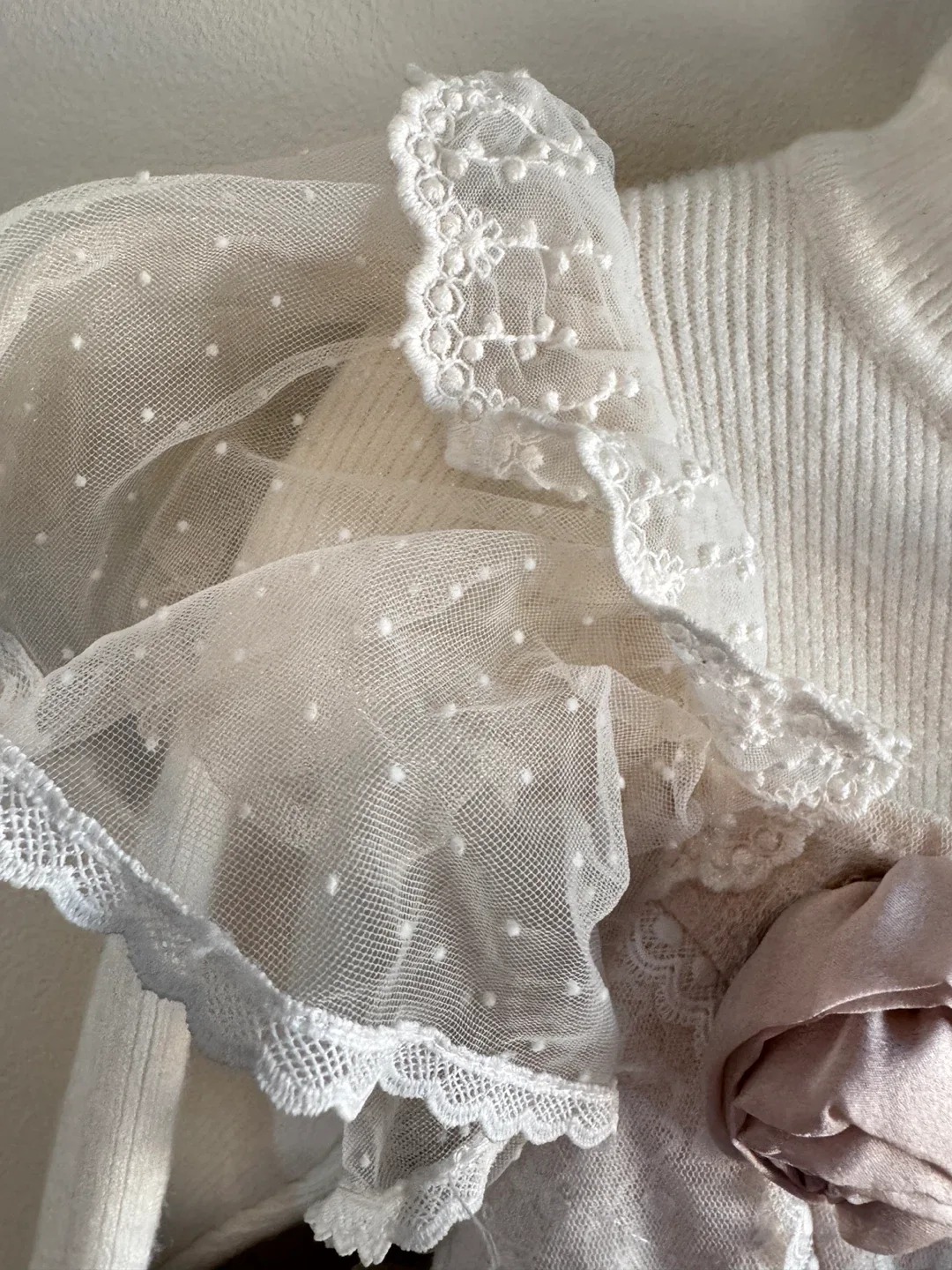 Girl's Dress - White & Pink Toddler size 6-7T image indicator(3)