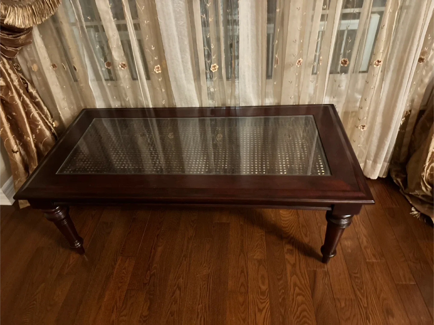 Bombay glass top wood coffee table image indicator(2)