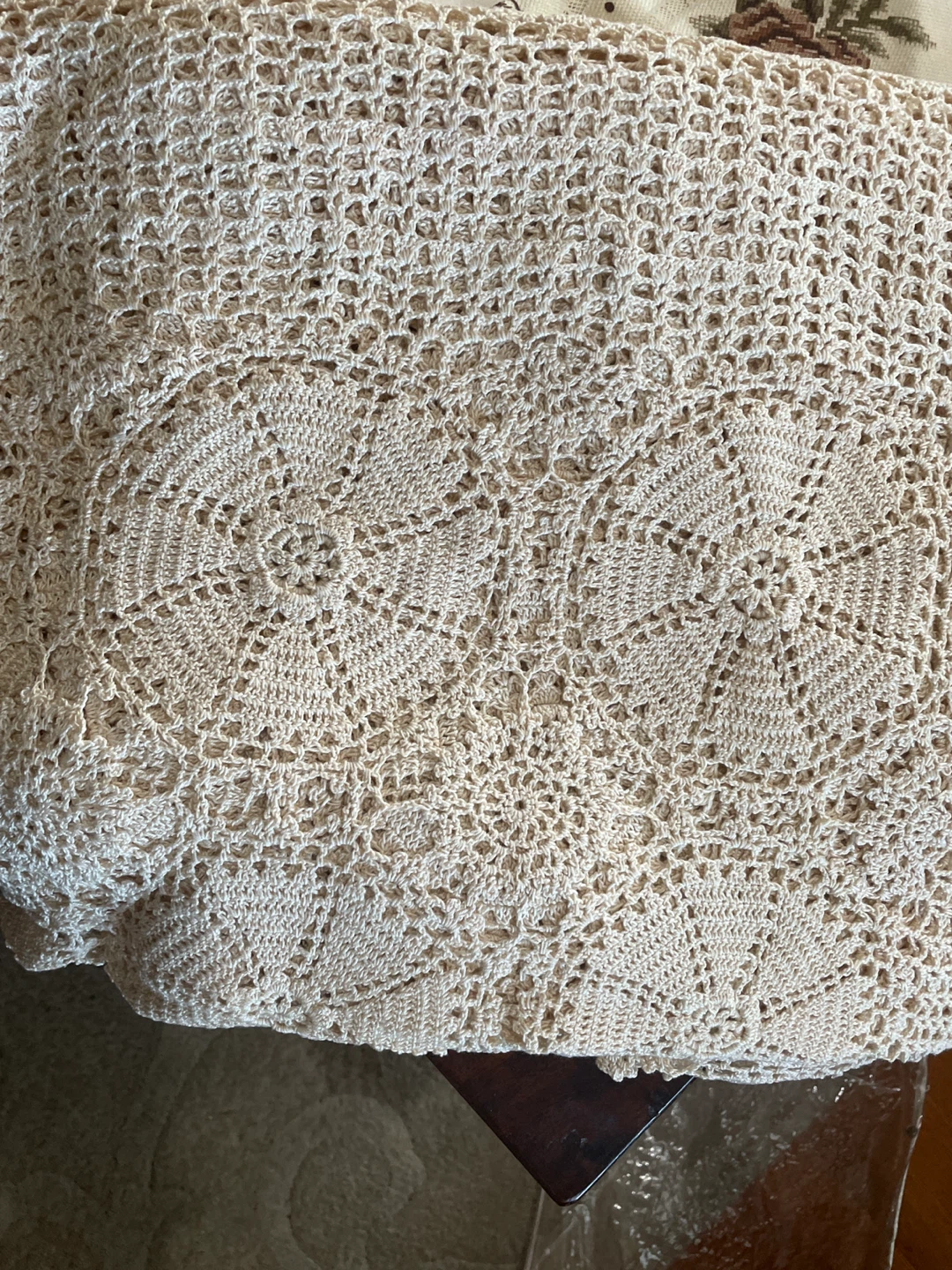 Vintage Embroidered Tablecloths - photo 2