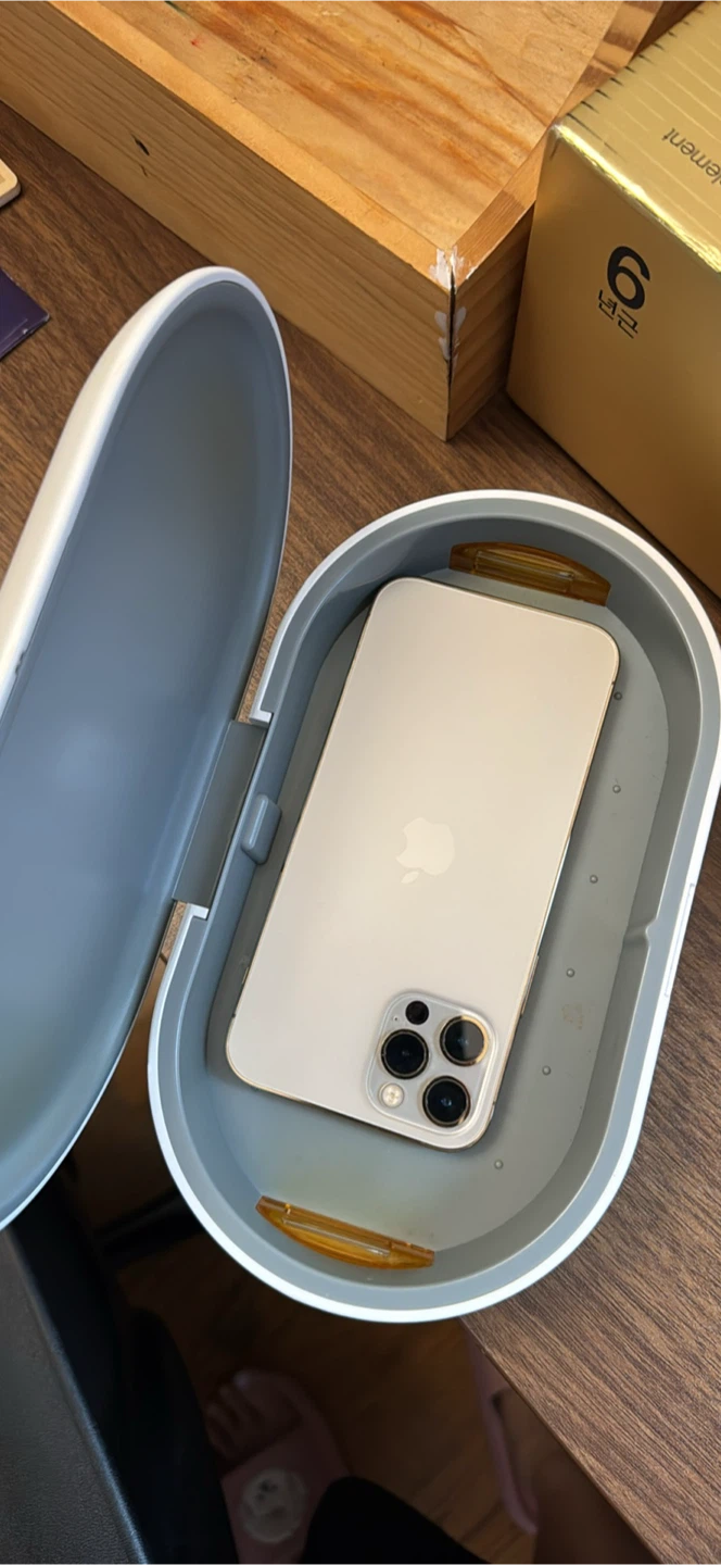 Mobile Phone Wireless Charging Sterilizing Box - photo 3