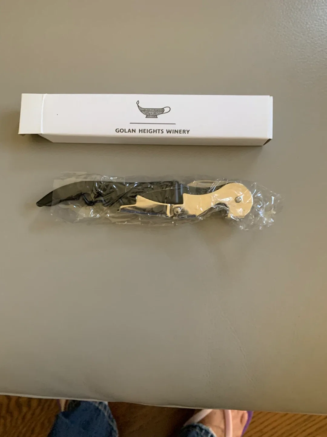 Golan Heights Winery Corkscrew W / Knife.” ! image indicator(2)