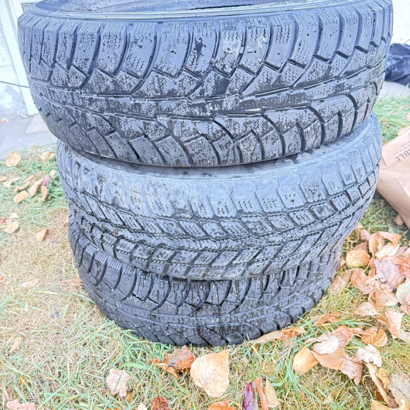 215/65/16 3 Tries