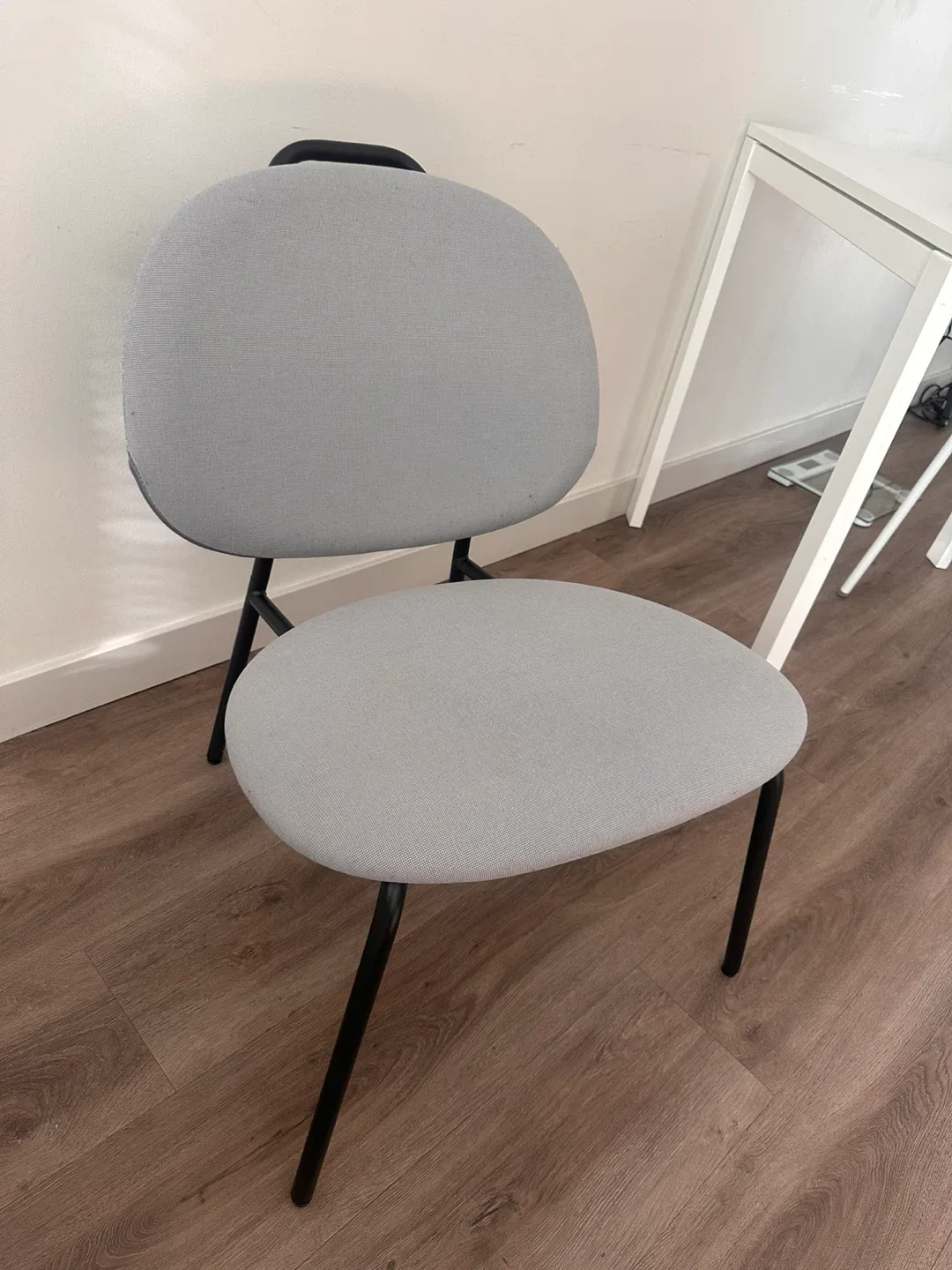 IKEA Chair - Light Grey image indicator(3)