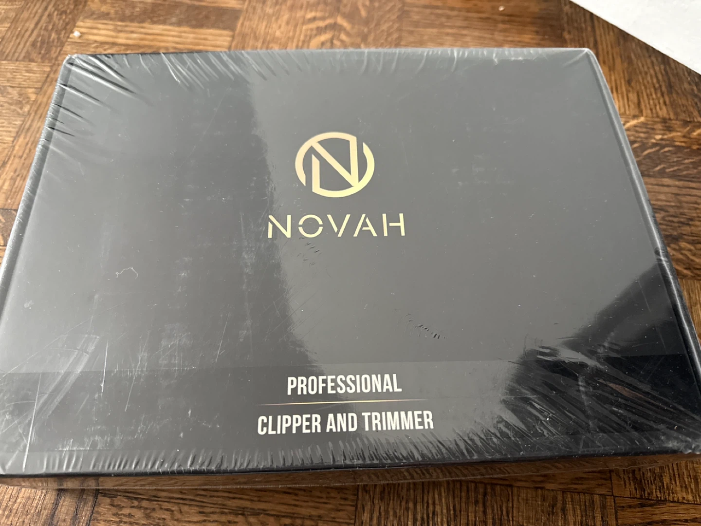 New in box!NOVH Professional Clipper and Trimmer