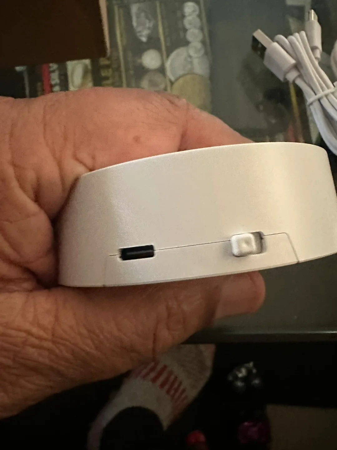 LED Puck Light with USB Cable - White image indicator(4)