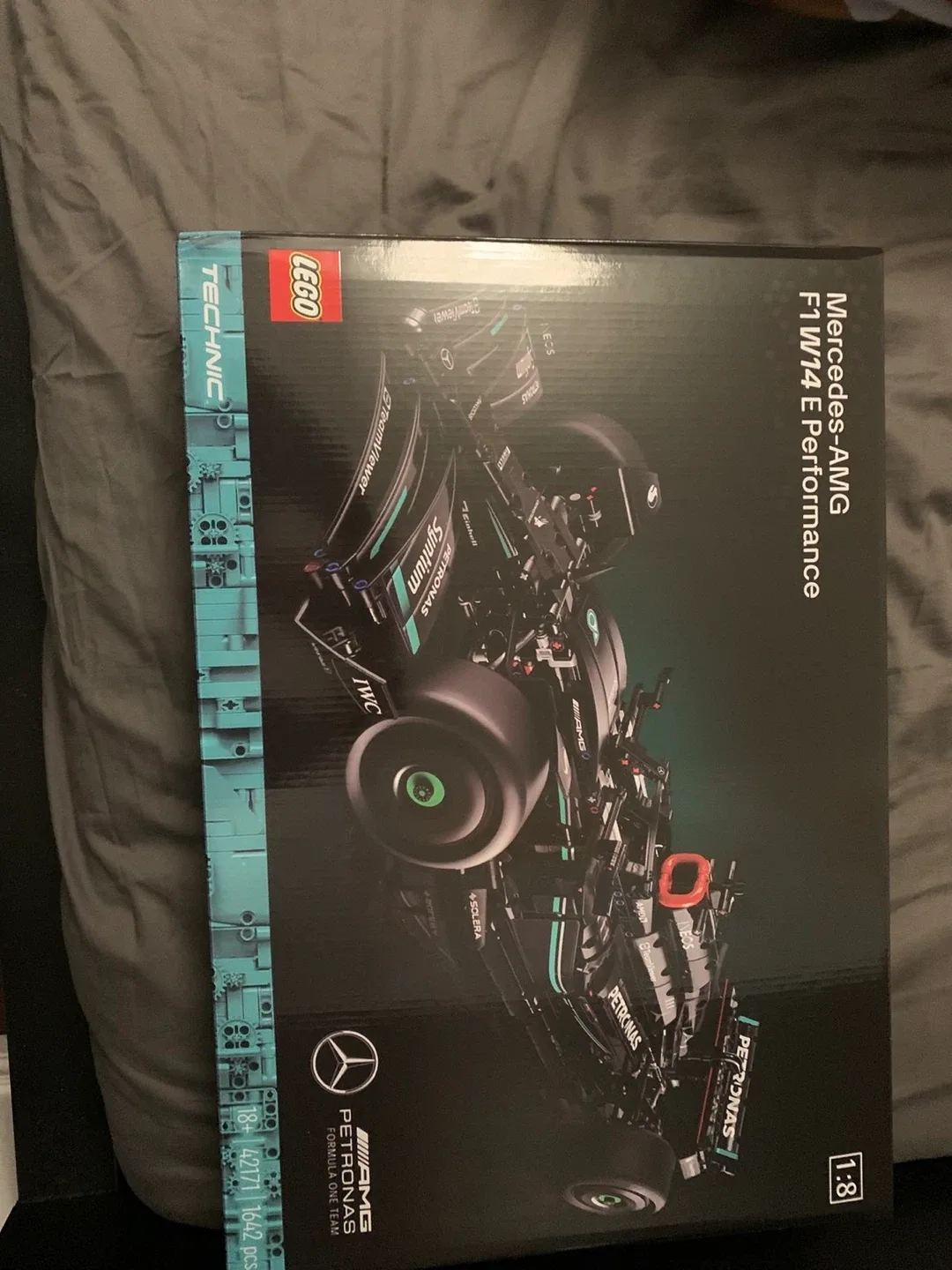 LEGO Technic Mercedes-AMG F1 W14 E Performance 1:8