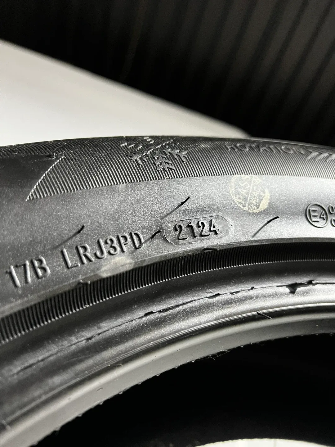 Nexen WinGuard Ice SUV 235/55R19 Tires - Set of 4 image indicator(4)