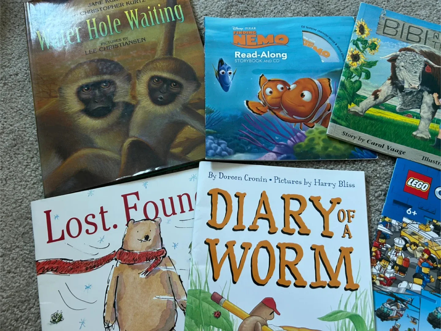 Kids' Books Lot image indicator(3)