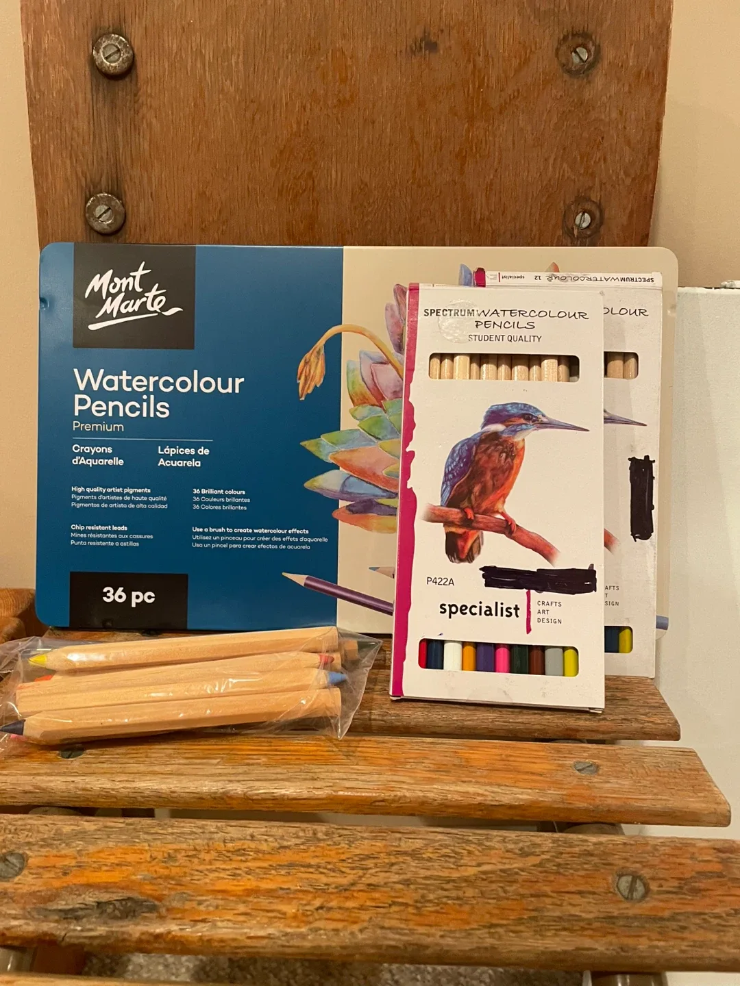 Watercolour Pencils plus 5 canvases image indicator(2)