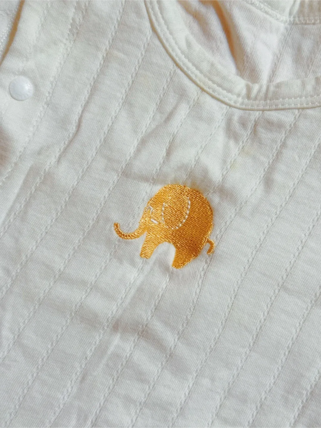 Baby Clothes Bundle - Onesies, Rompers, Hats & Socks 0-3 months image indicator(3)