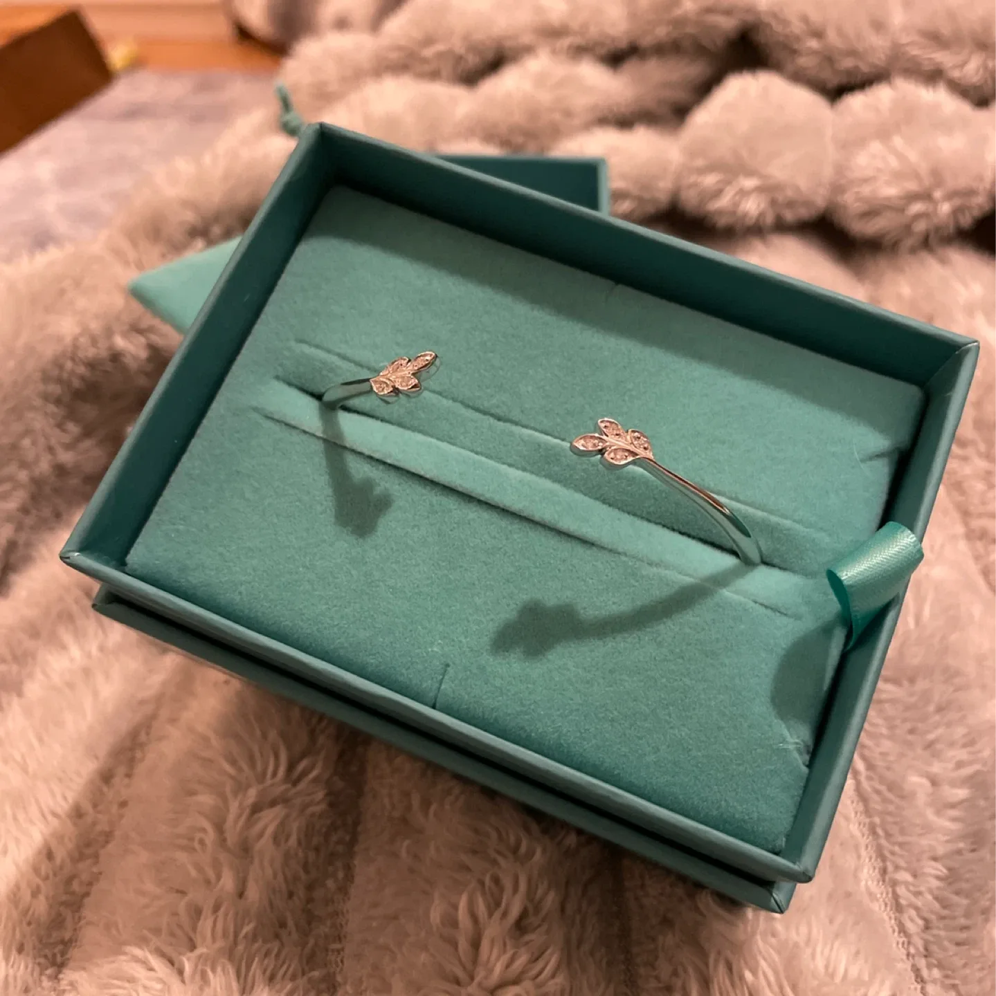 New Brilliant Earth Willow Cuff Bracelet