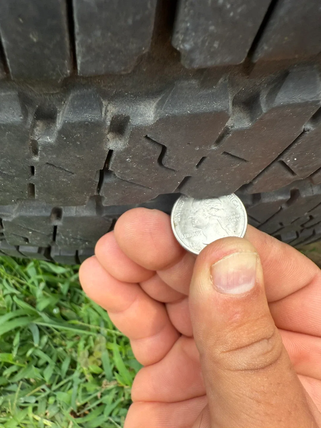 Jeep Wrangler Wheels & Goodyear Tires - Set of 5 image indicator(8)