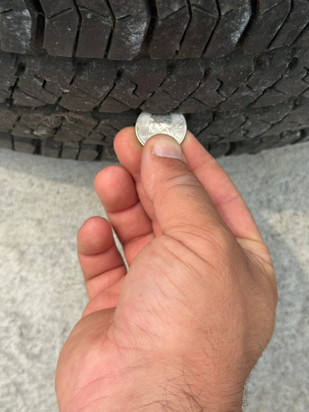 Jeep Wrangler Wheels & Goodyear Tires - Set of 5 image indicator(6)