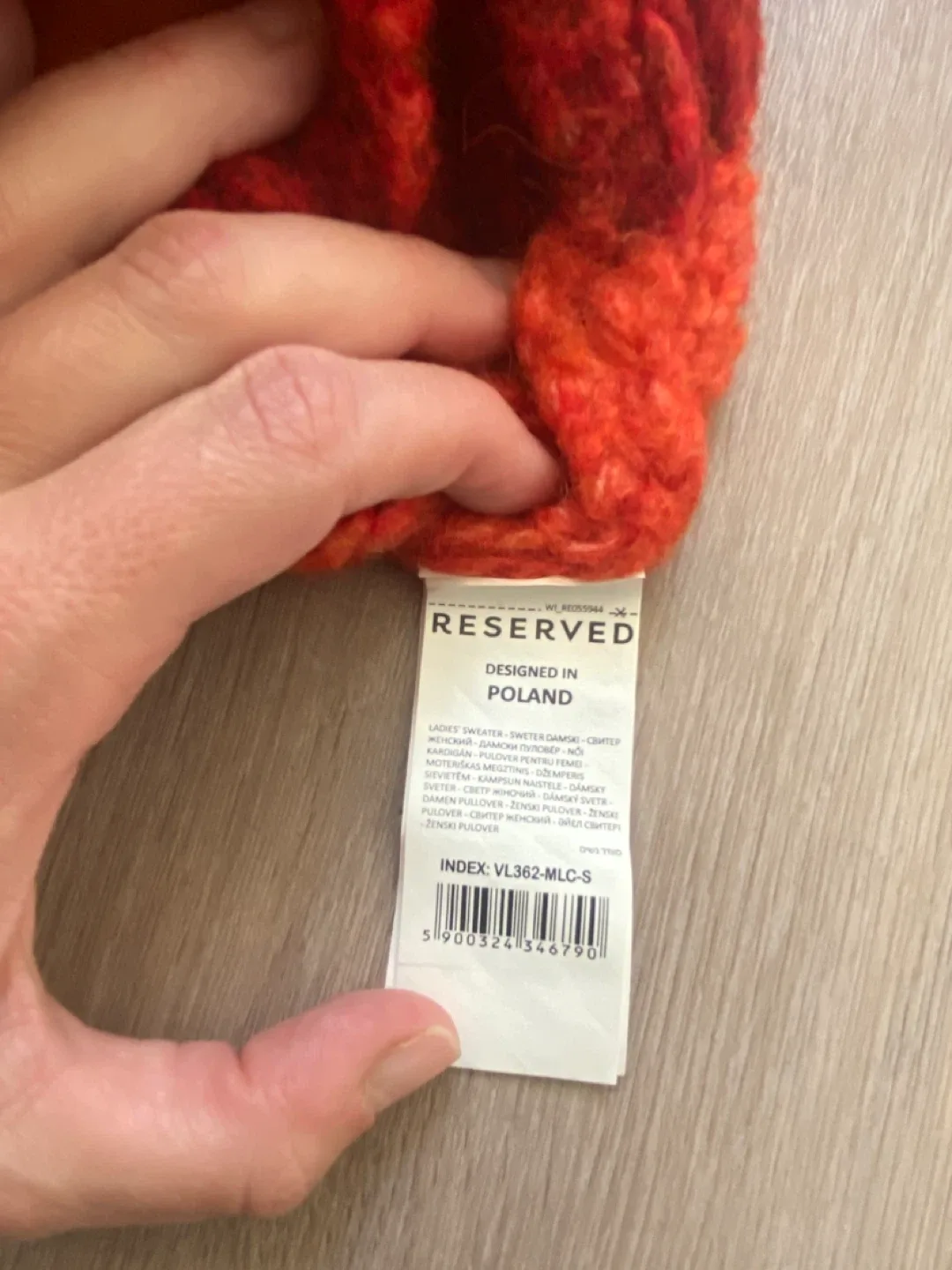 Reserved Ladies Sweater - Size S - Oversize Fit image indicator(5)