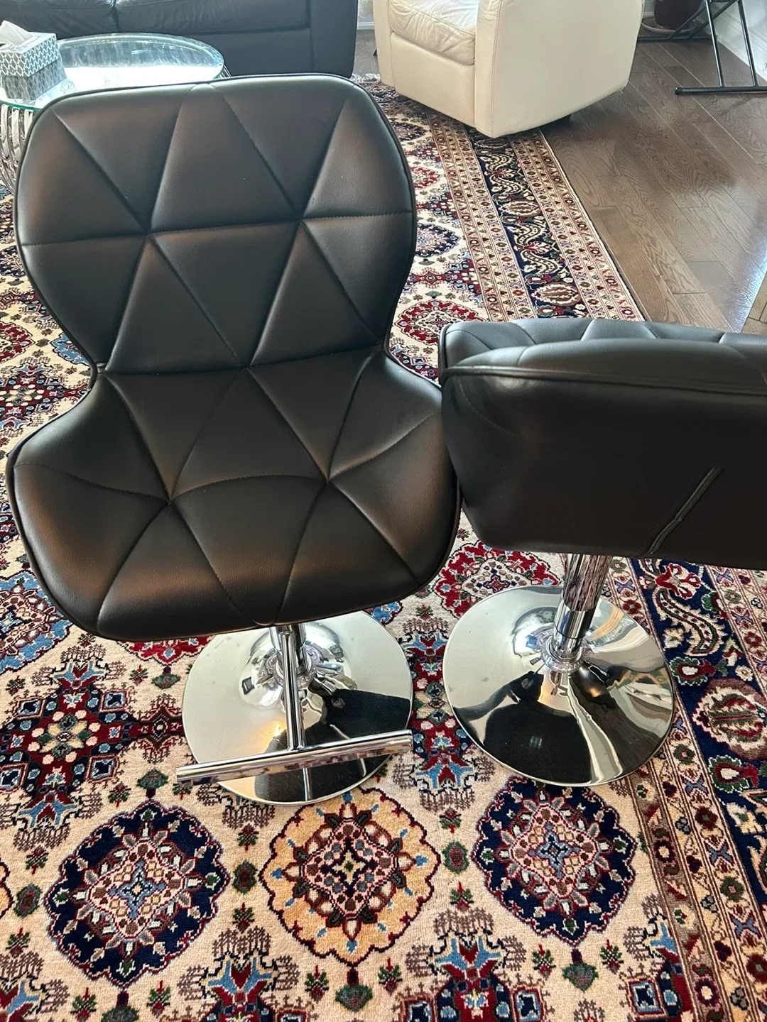 Set of 2 Black Bar Stools image indicator(3)