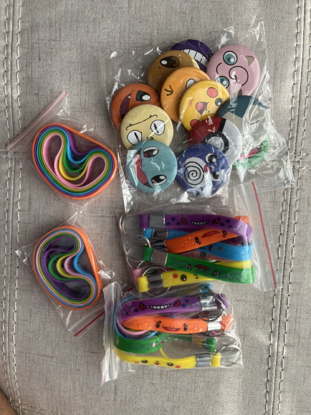 Stocking stuffers / party favours - photo 2