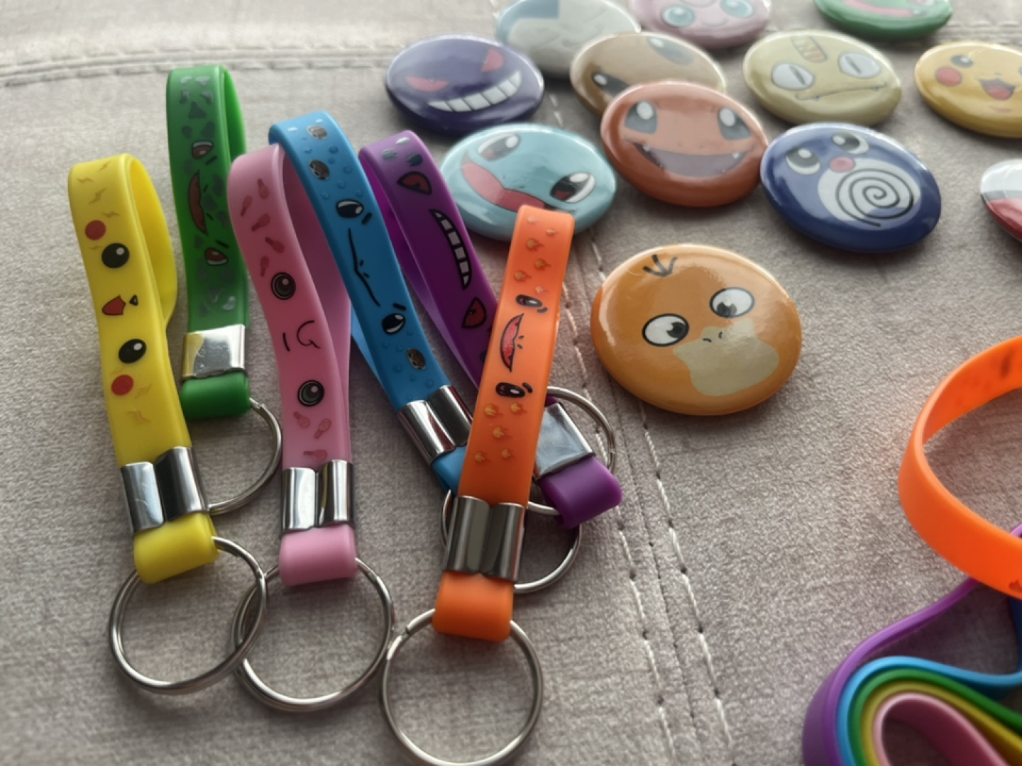 Stocking stuffers / party favours - photo 4