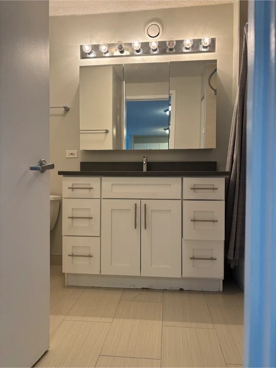 1 Bed 1 Bath - Apartment image indicator(8)